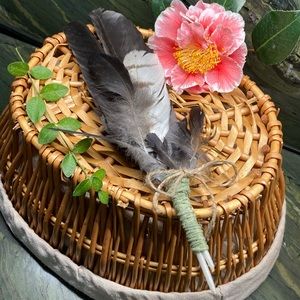 Feather Artwork Hand Crafted Home Decor Natural New